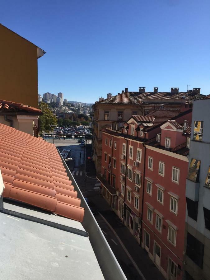 Charming Rijeka city center apartment Renee Buitenkant foto